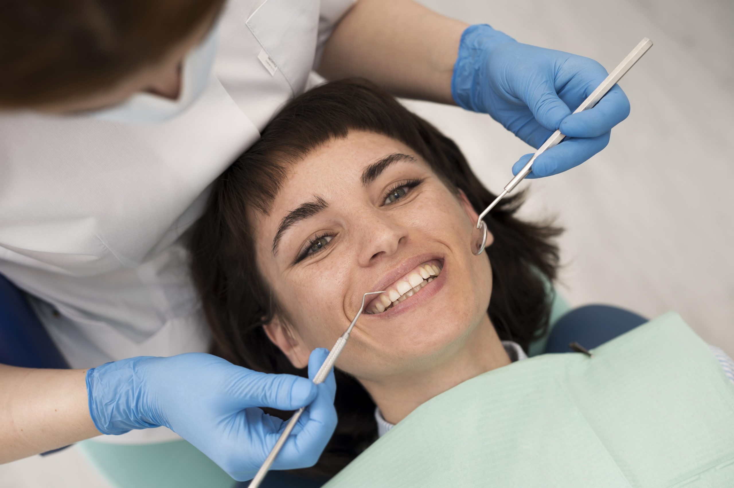 Looking for a Dentist in Pasadena? Your Guide to Teeth Whitening